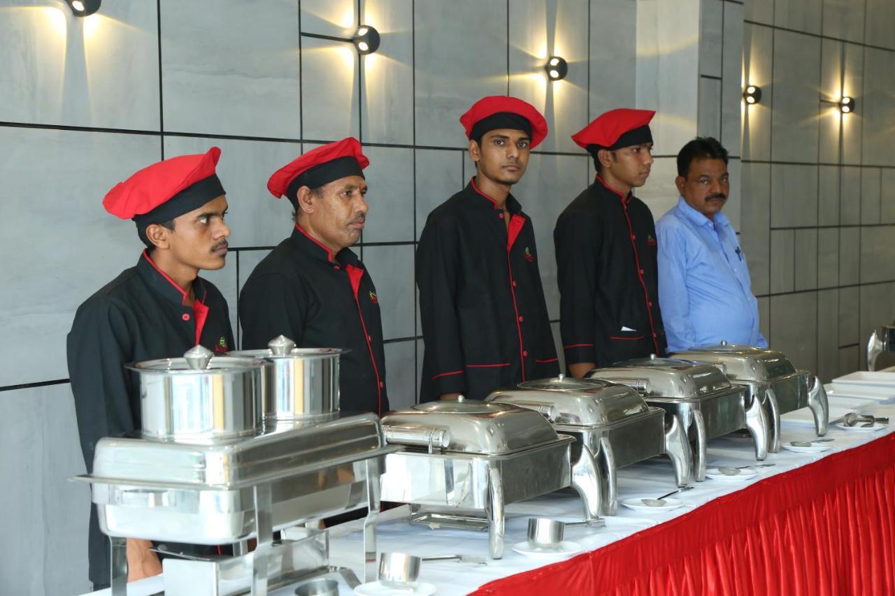 Hotel Shree Akshar Restaurant And Ahmedabad