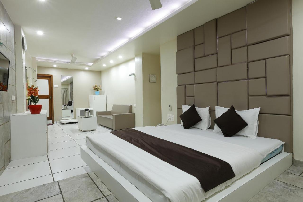 Hotel Good Night Ahmedabad