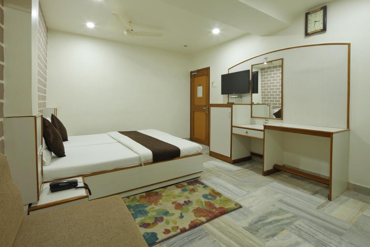 Hotel Good Night Ahmedabad