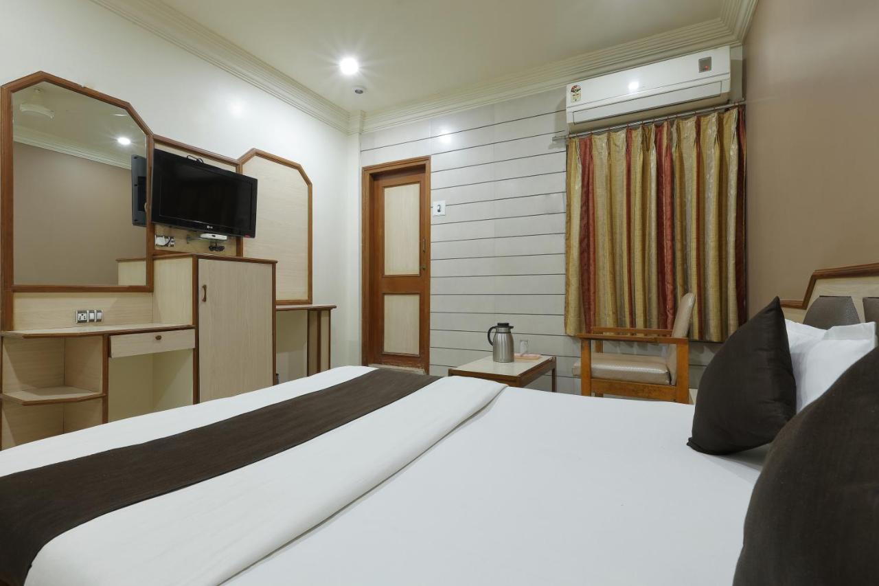 Good Night Hotel 2*