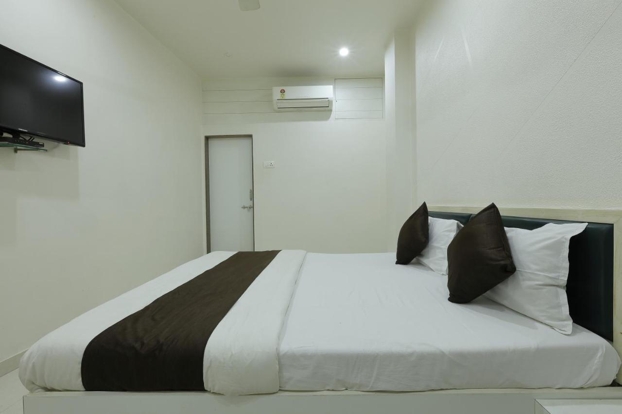 Good Night Hotel