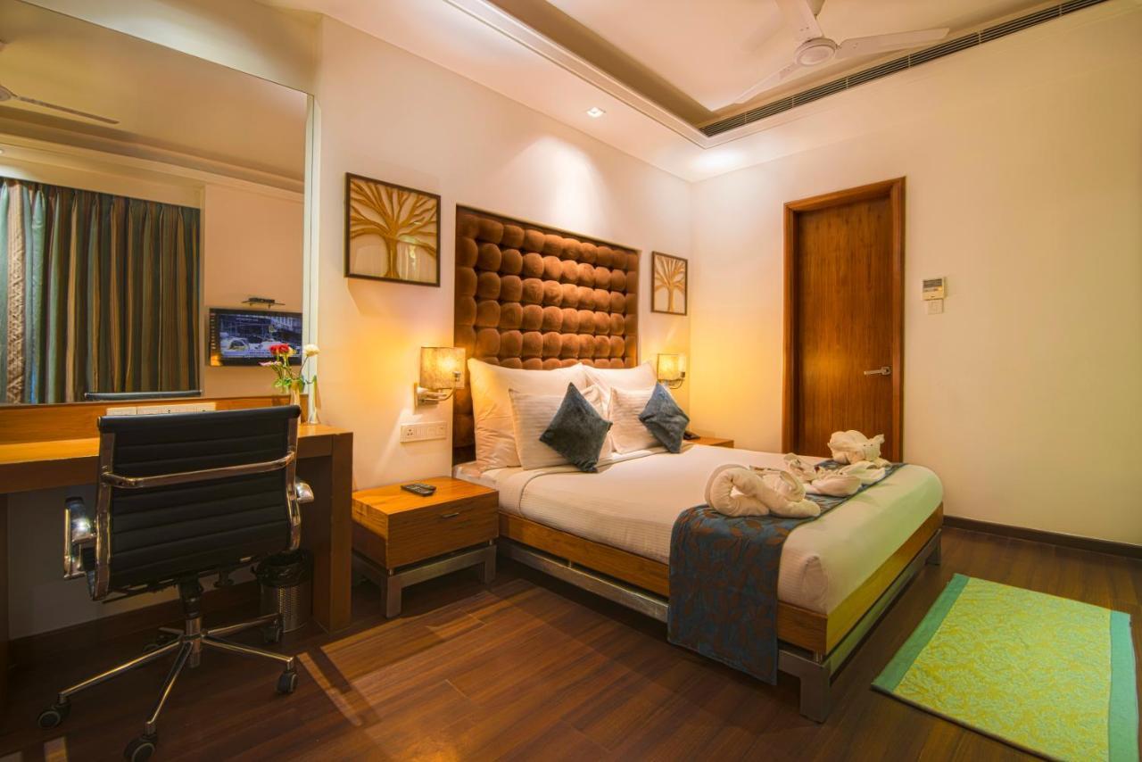 Hotel Riverview Ahmedabad