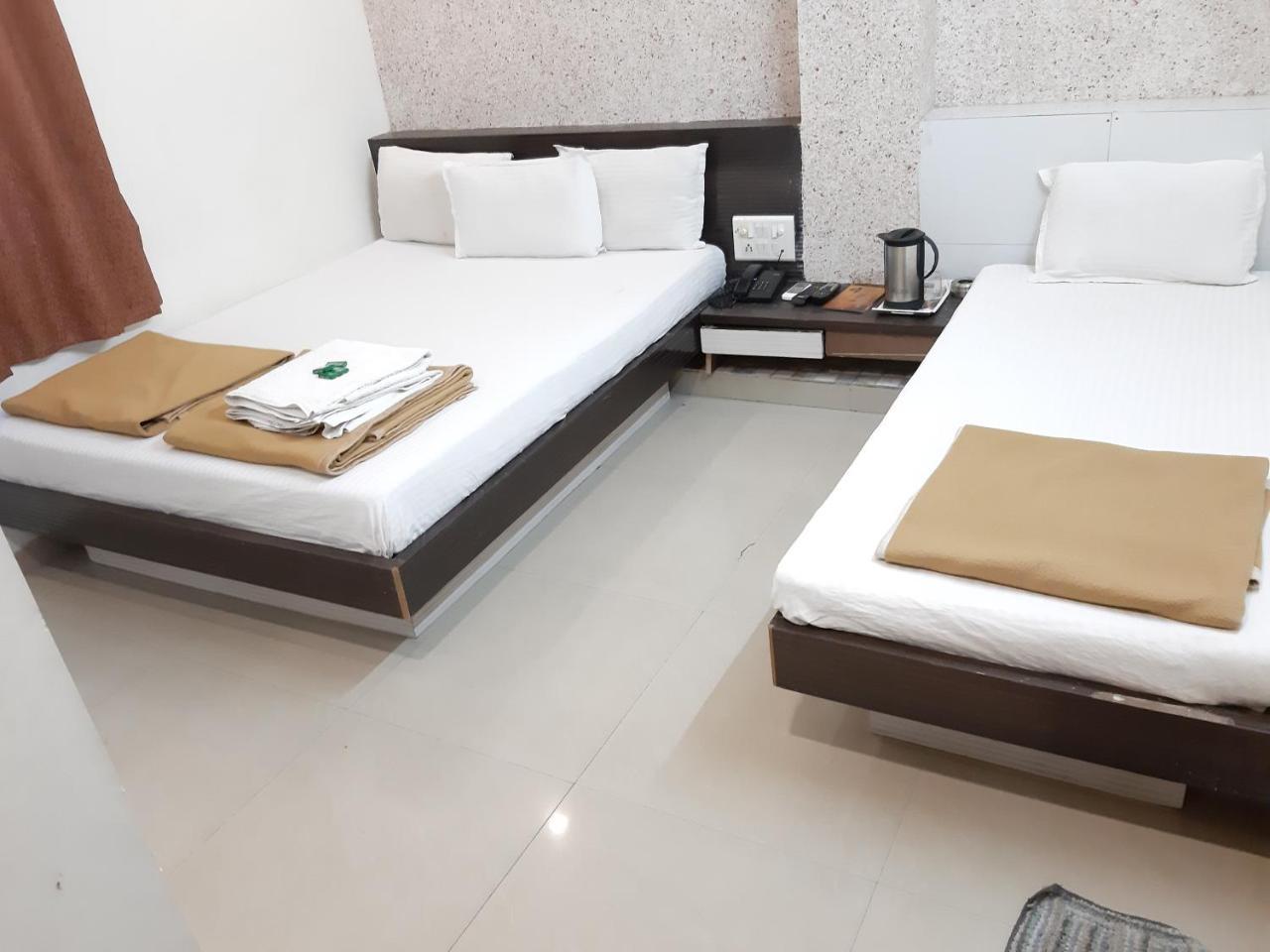 Shree Akshar Restaurant And 2* Ahmedabad