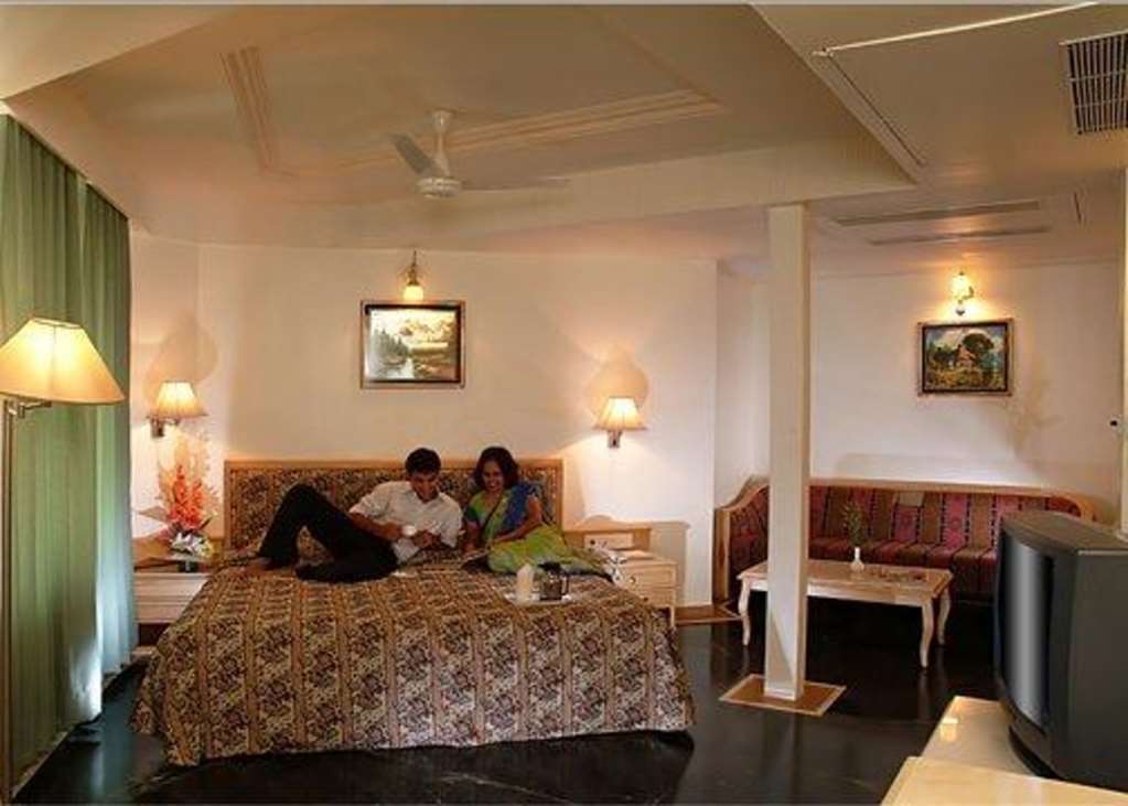 Comfort President Near Junction Station 4* Ahmedabad