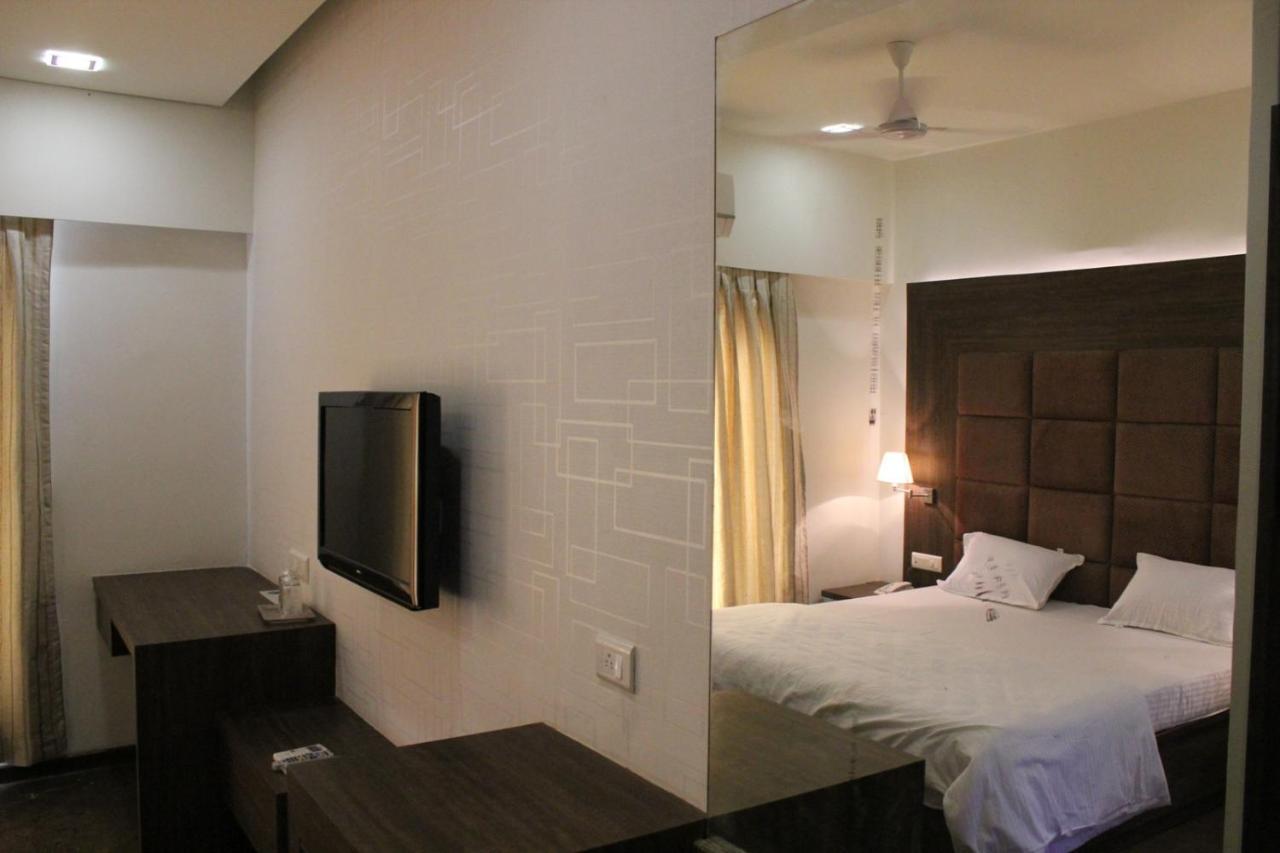 Palm Greens Club,ahmedabad 3* Ahmedabad