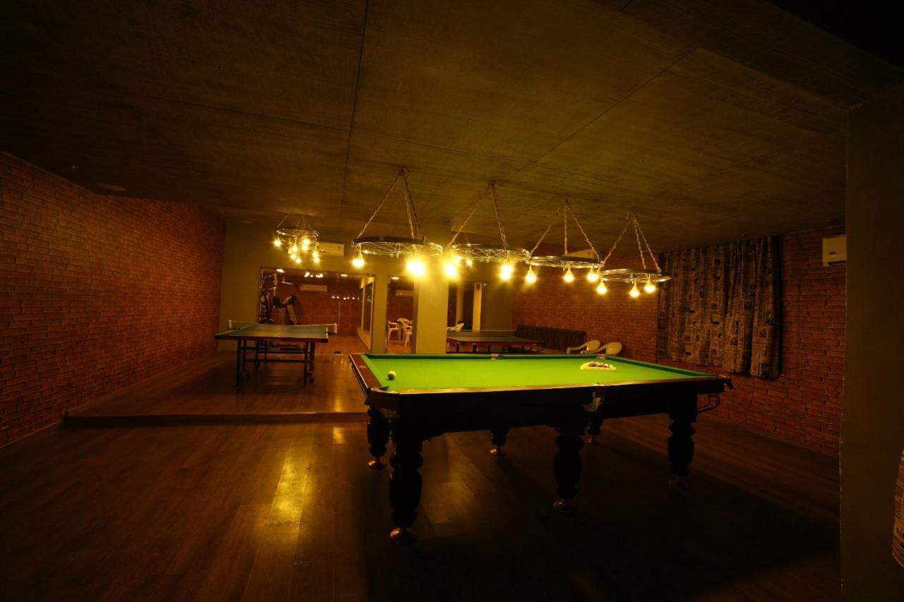 Palm Greens Club,ahmedabad Resort