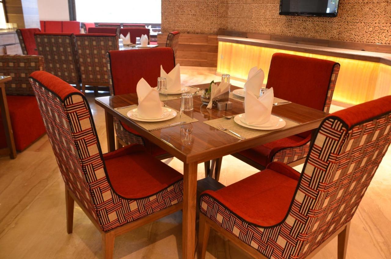Palm Greens Club,ahmedabad Resort 3*