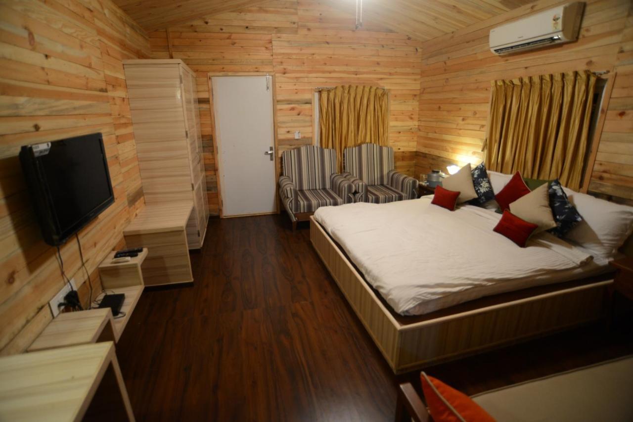 Palm Greens Club,ahmedabad 3* Ahmedabad