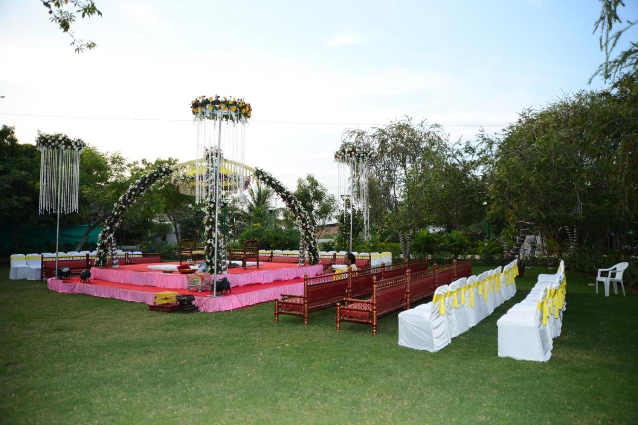 Resort Palm Greens Club,ahmedabad Ahmedabad