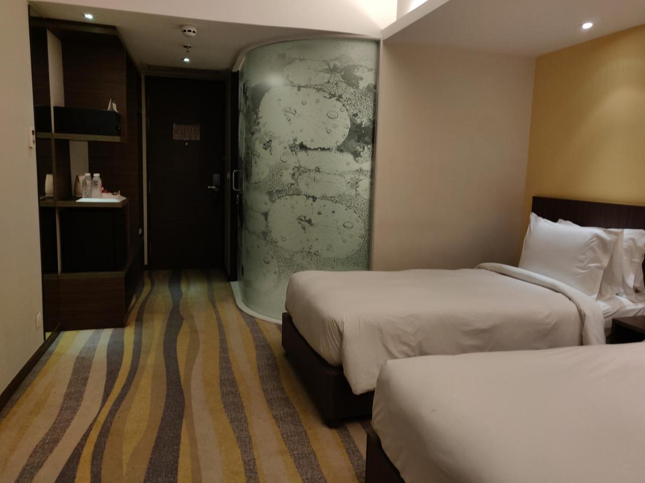 Duet Hotel, Hotel 4*