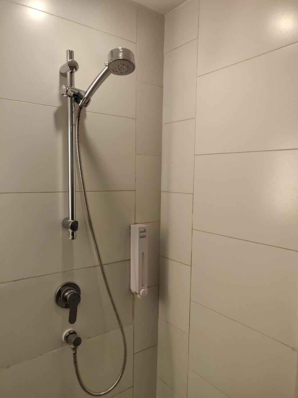 Duet Hotel, Hotel Ahmedabad