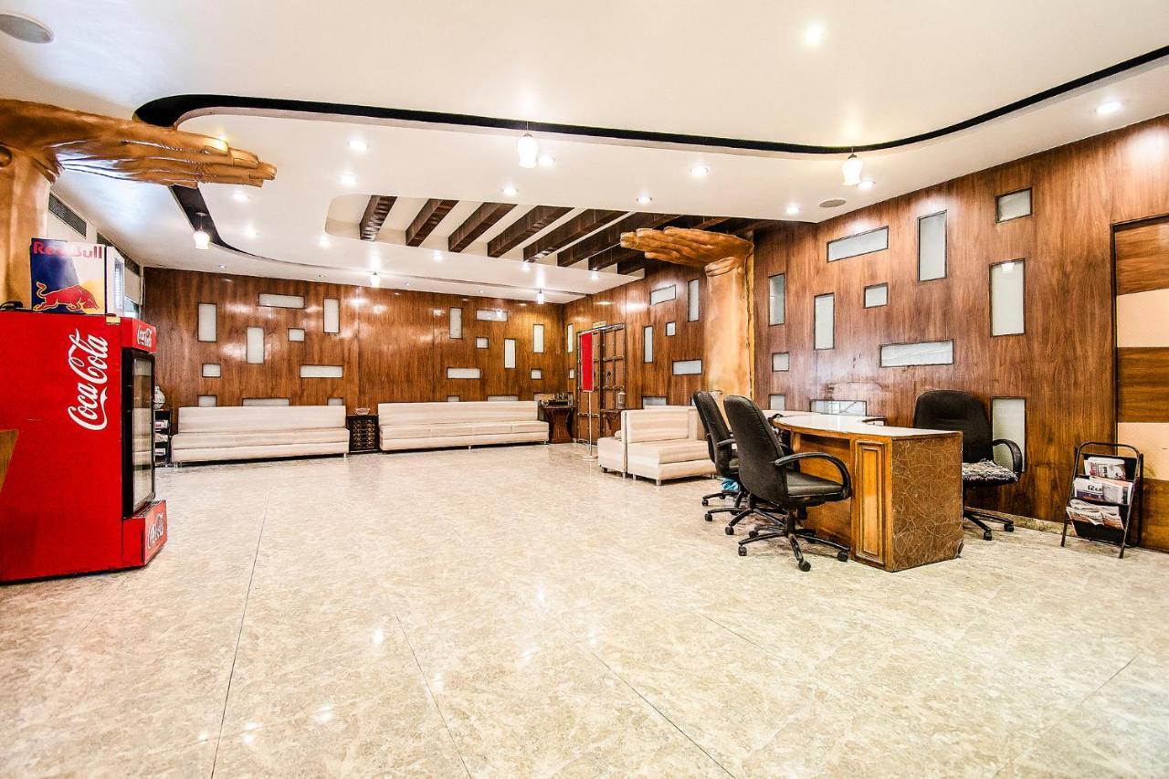 Hotel Maan Residency Satellite Road 3*