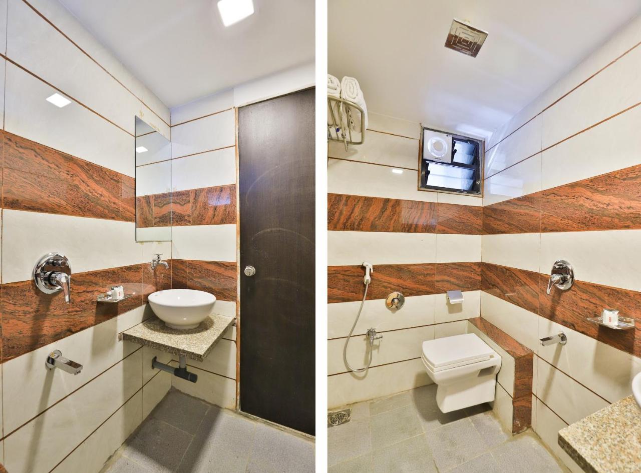 Oyo 12196 Mayur Park Residency