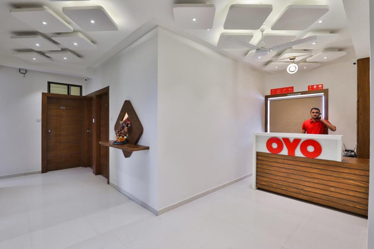 Oyo 19303 Sungold 3* Ahmedabad