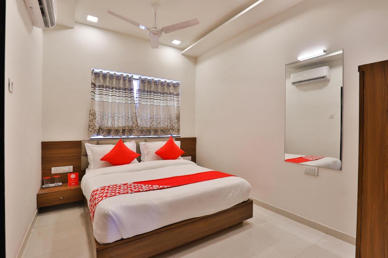 Oyo 19303 Sungold Ahmedabad