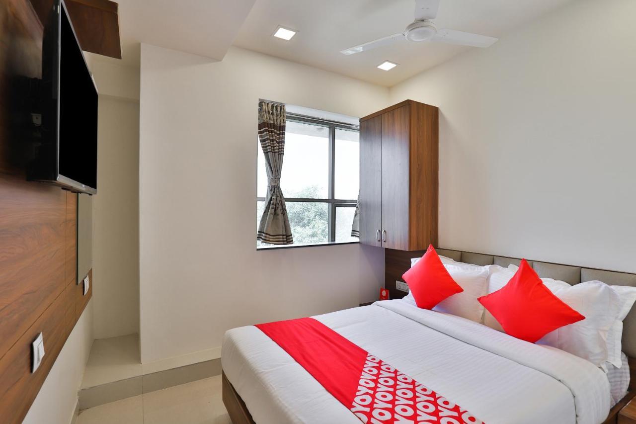 Oyo 19303 Sungold Hotel 3*
