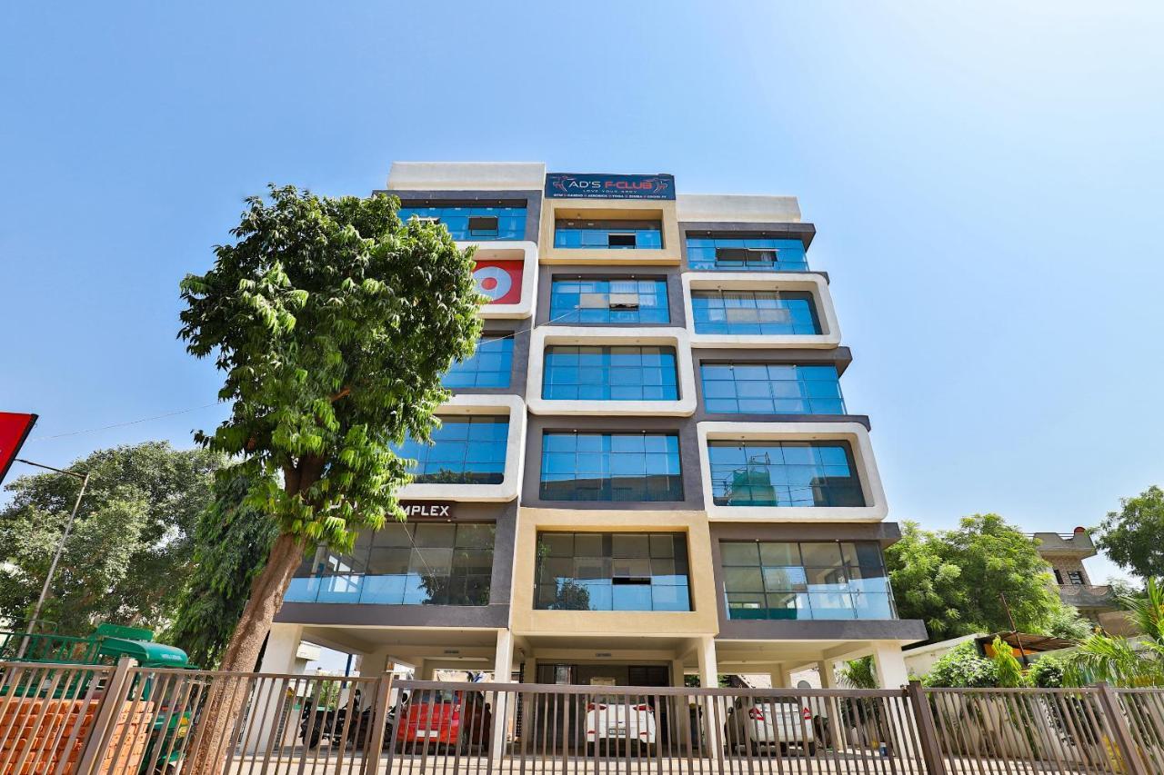 Oyo 19303 Sungold Hotel Ahmedabad