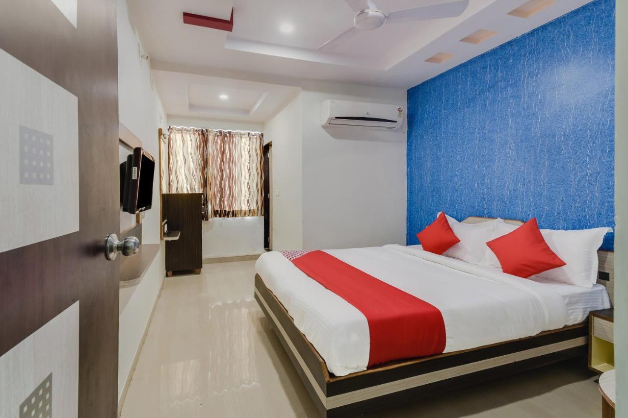Oyo 26636 Anjali Palace 3*