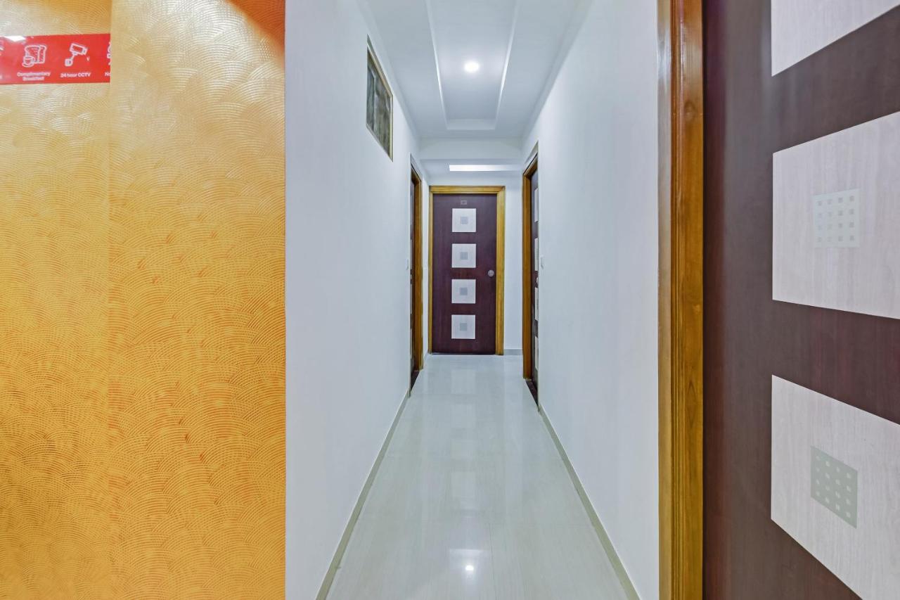 Oyo 26636 Anjali Palace 3*