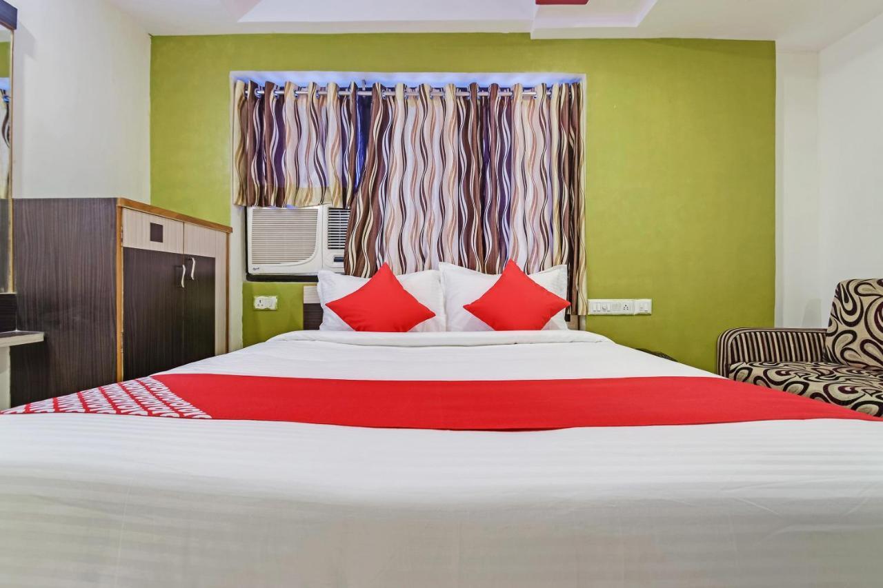 Oyo 26636 Anjali Palace Ahmedabad