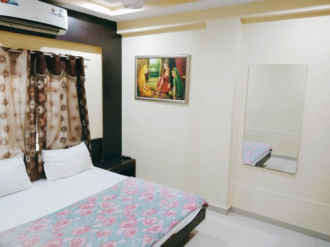 Krishna Palace Hotel Ahmedabad