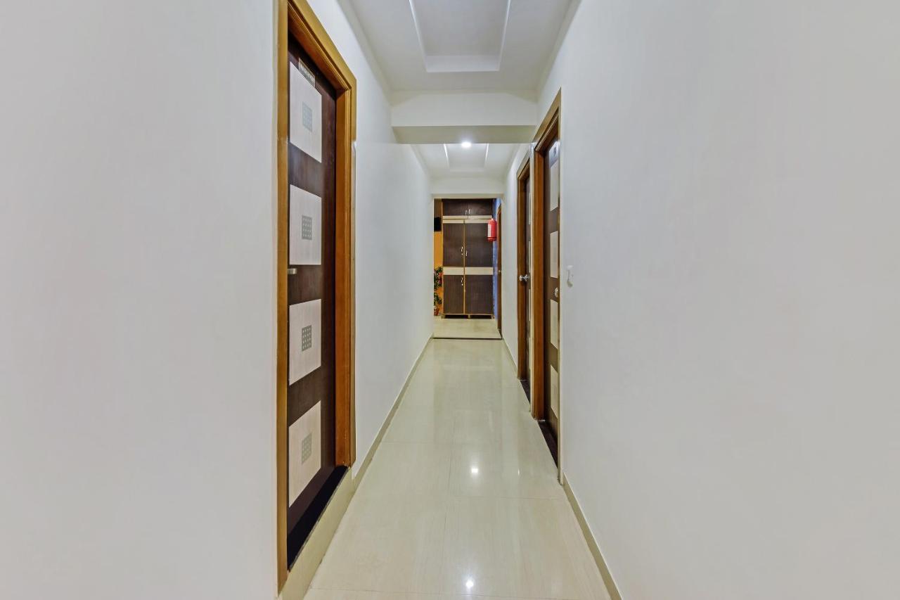 Hotel Oyo 26636 Anjali Palace 3*