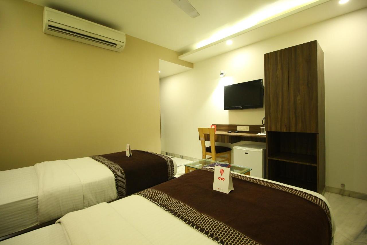 Oyo Flagship 312 Near Ashram Road Hotel Ahmedabad