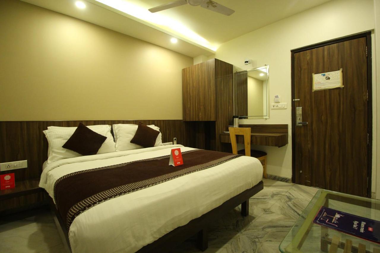 Oyo Flagship 312 Near Ashram Road Ahmedabad