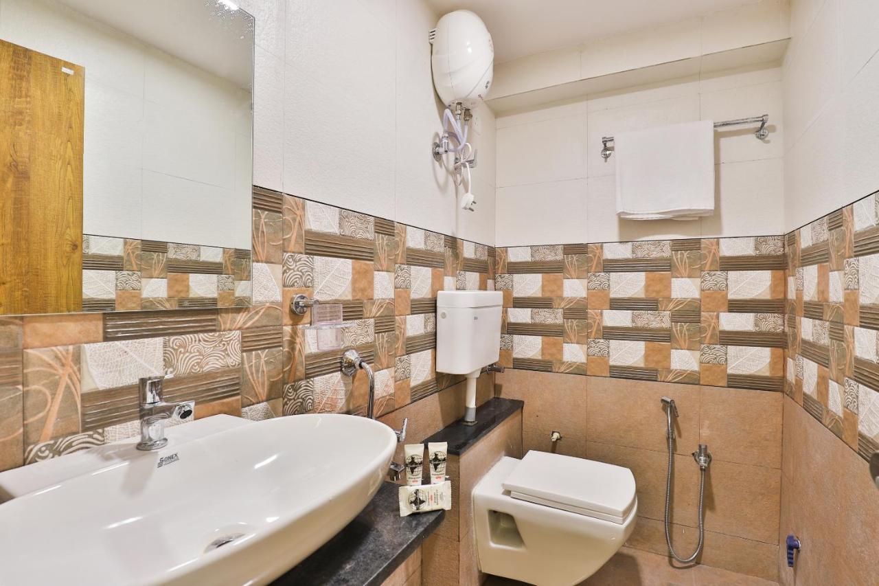 Hotel Oyo 22673 Suncity Ahmedabad
