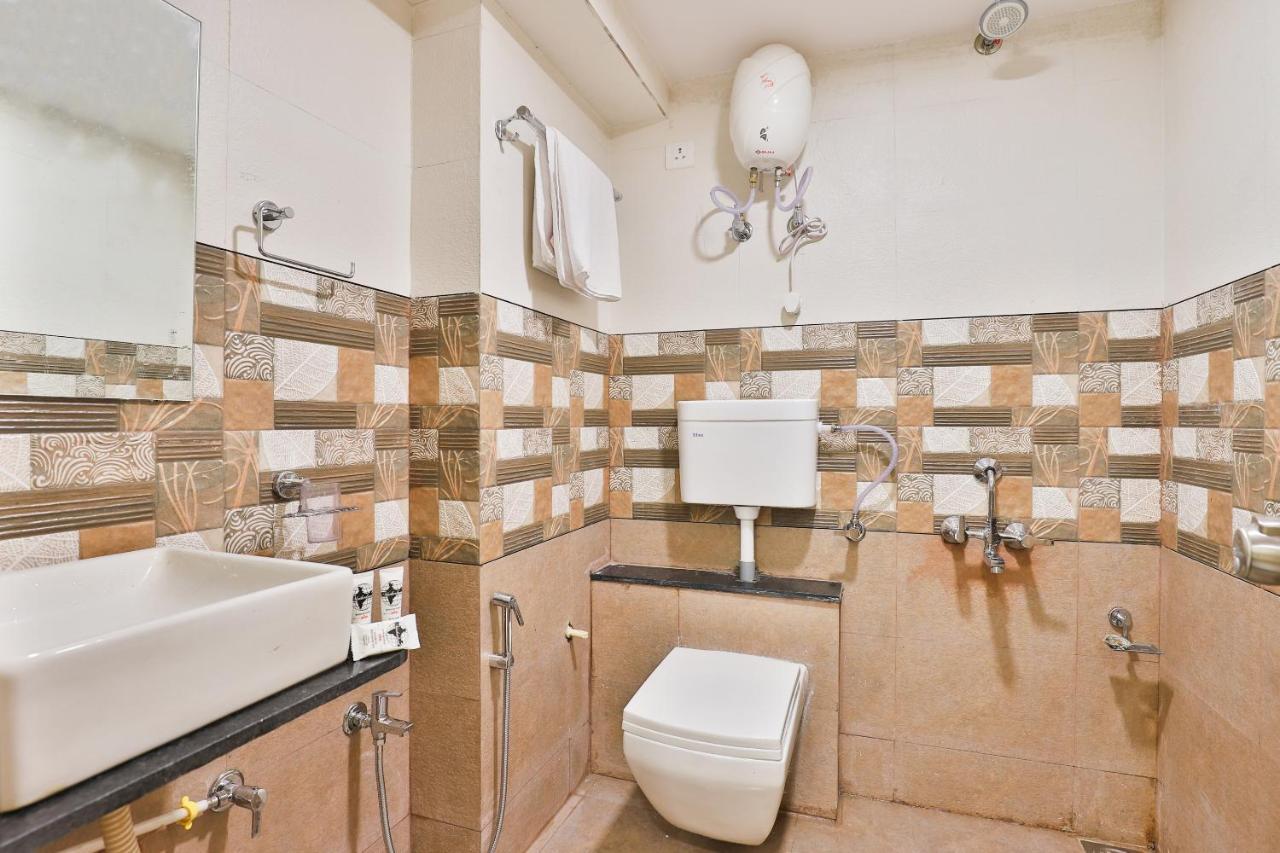 Hotel Oyo 22673 Suncity Ahmedabad