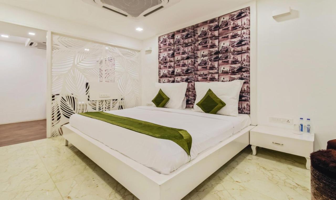 Capital O 48482 Tribecca Hotel 3*