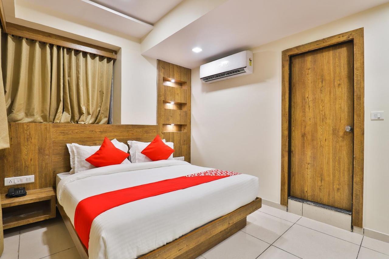 Hotel Oyo 22673 Suncity Ahmedabad