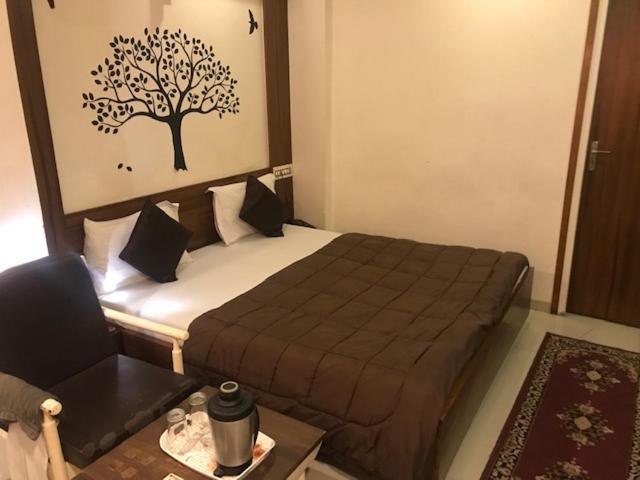 Mansarovar Hotel Ahmedabad