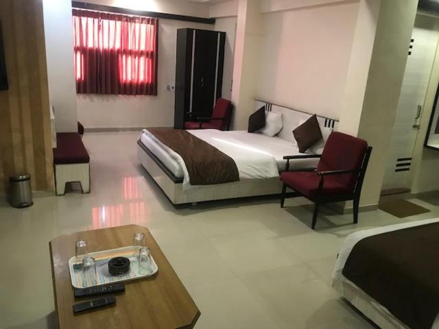 Mansarovar Hotel Ahmedabad