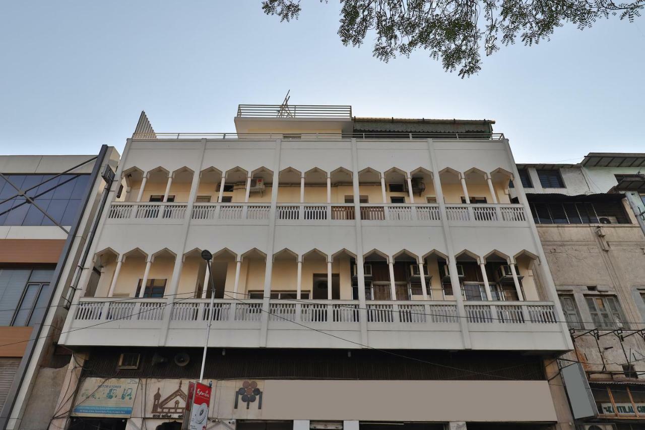 Oyo 28667 Moti Mahal Hotel 3*