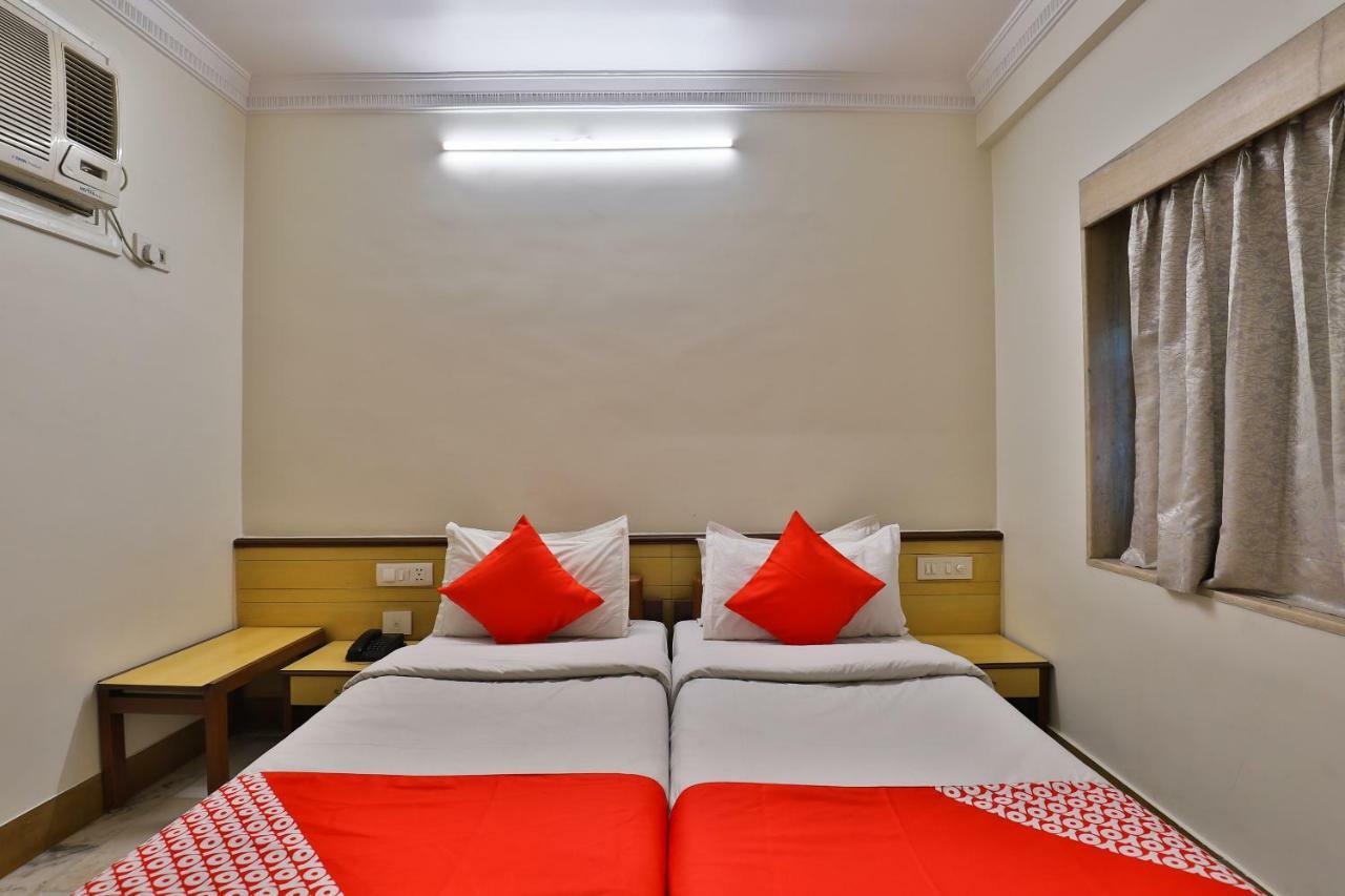 Oyo 28667 Moti Mahal 3*