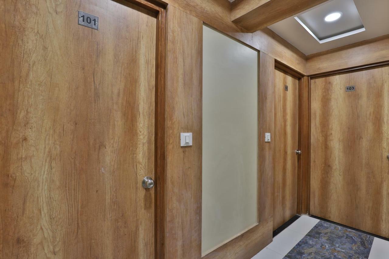 Hotel Shreenath Ahmedabad
