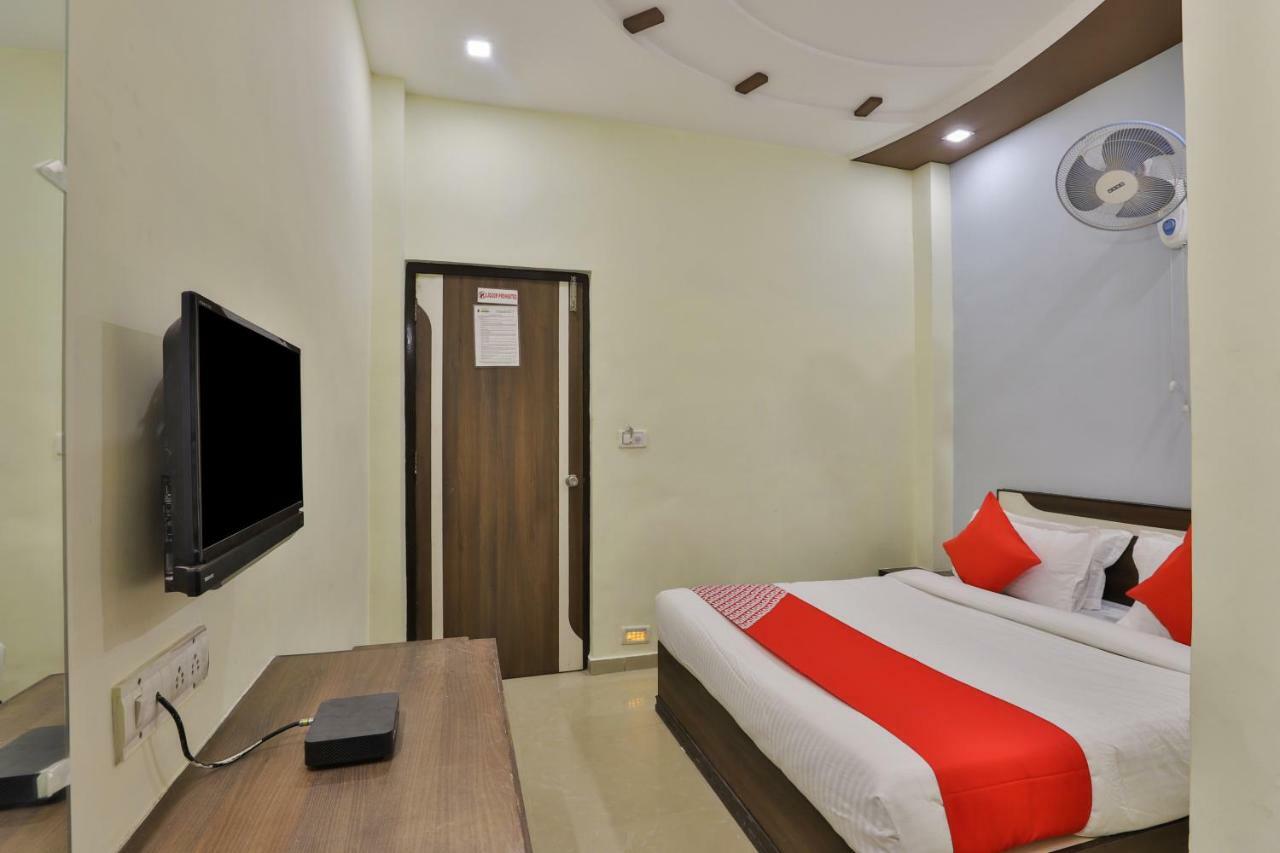 Hotel Oyo Flagship 19003 Rudra Mahal Ahmedabad