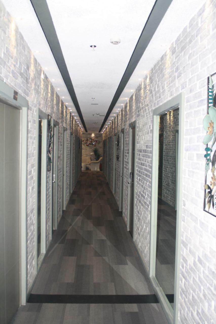 Hotel Tribecca Select Ahmedabad