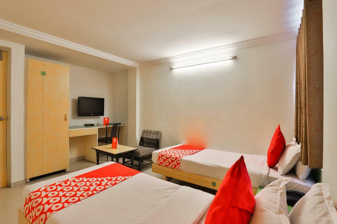 Oyo 10044 Dudawat 3* Ahmedabad
