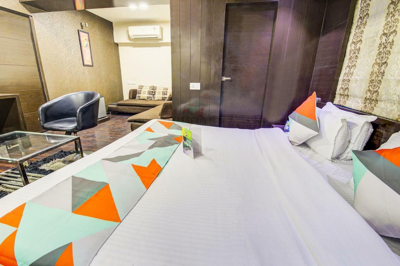 Hotel Fabhotel Metro Park Ahmedabad