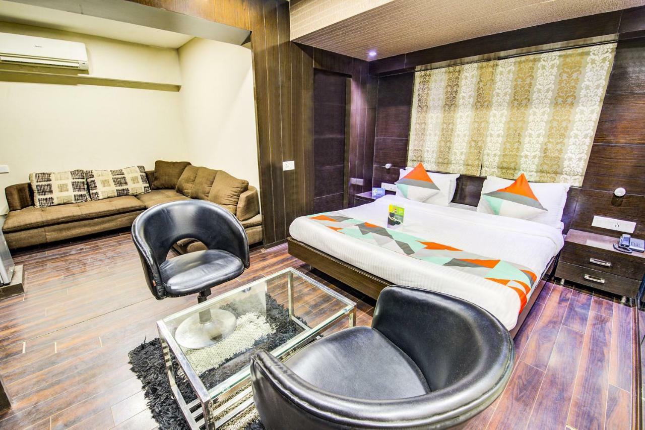 Hotel Fabhotel Metro Park 3*