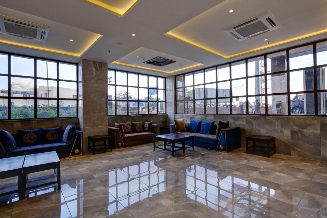 Regenta Ranip Hotel 4*