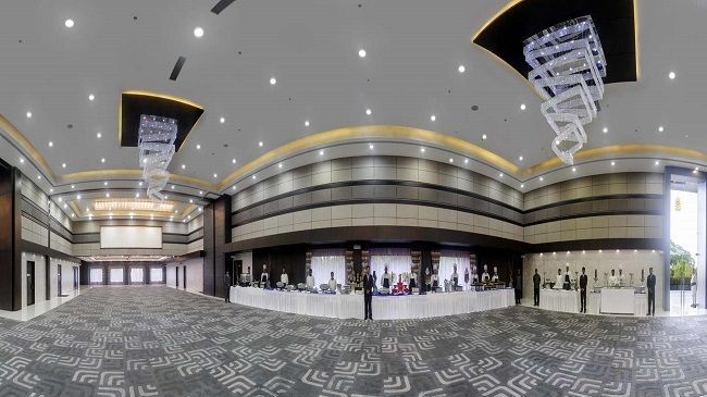 Narayani Heights, Hotel
