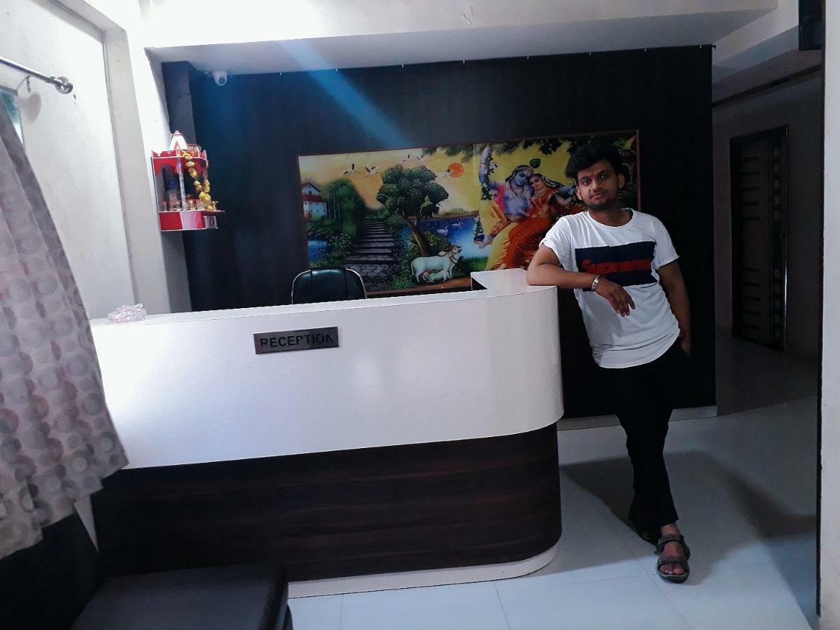 Royal Night Guest house