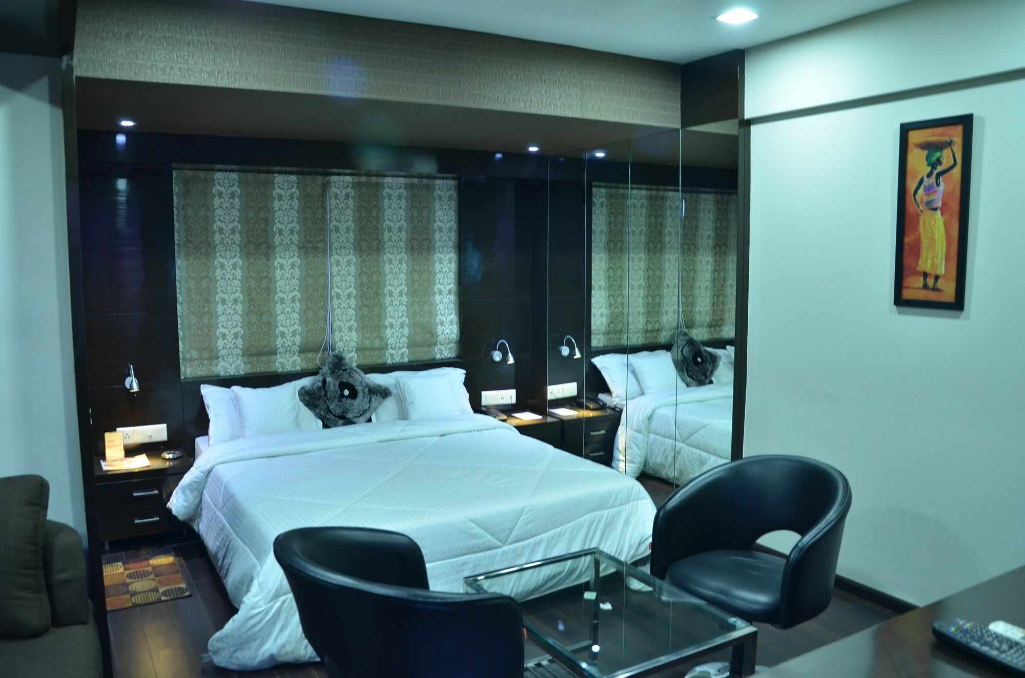 Fabhotel Metro Park 3*