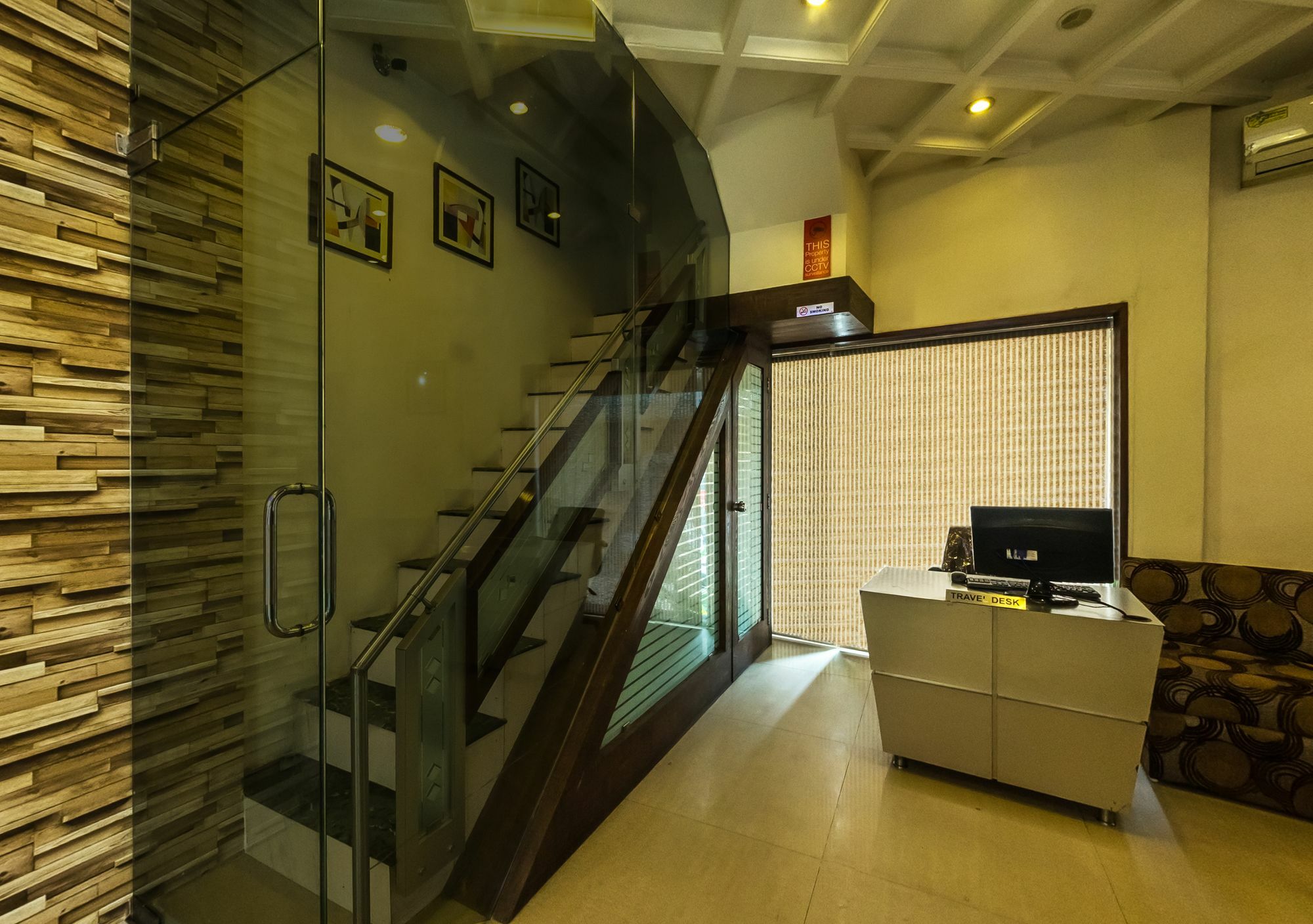 Hotel Oyo Flagship 19003 Rudra Mahal 3*