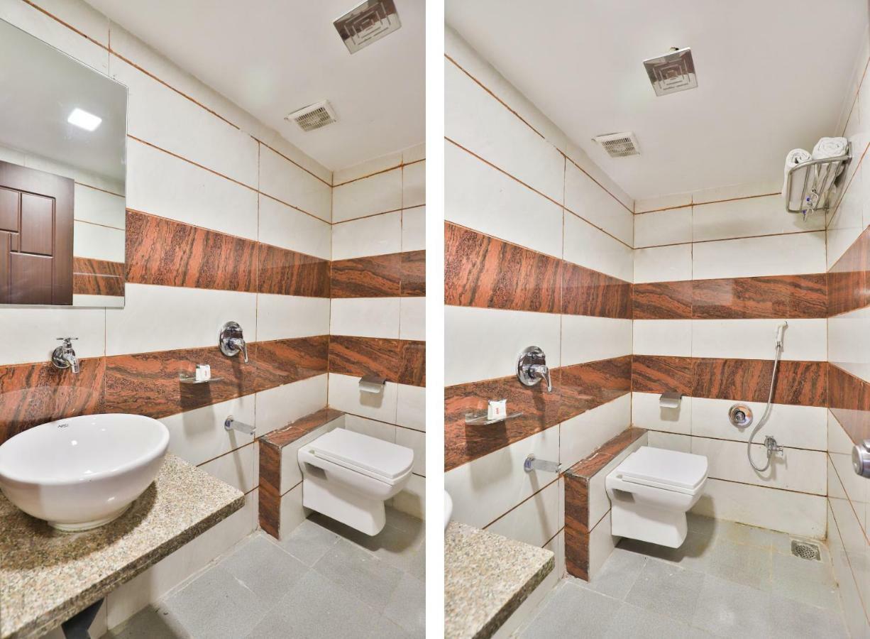 Oyo 12196 Mayur Park Residency 3*