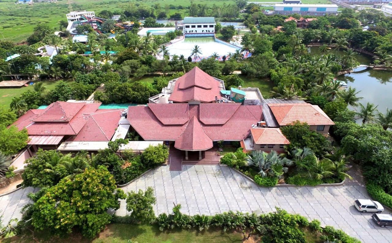 Palm Greens Club,ahmedabad Resort 3*