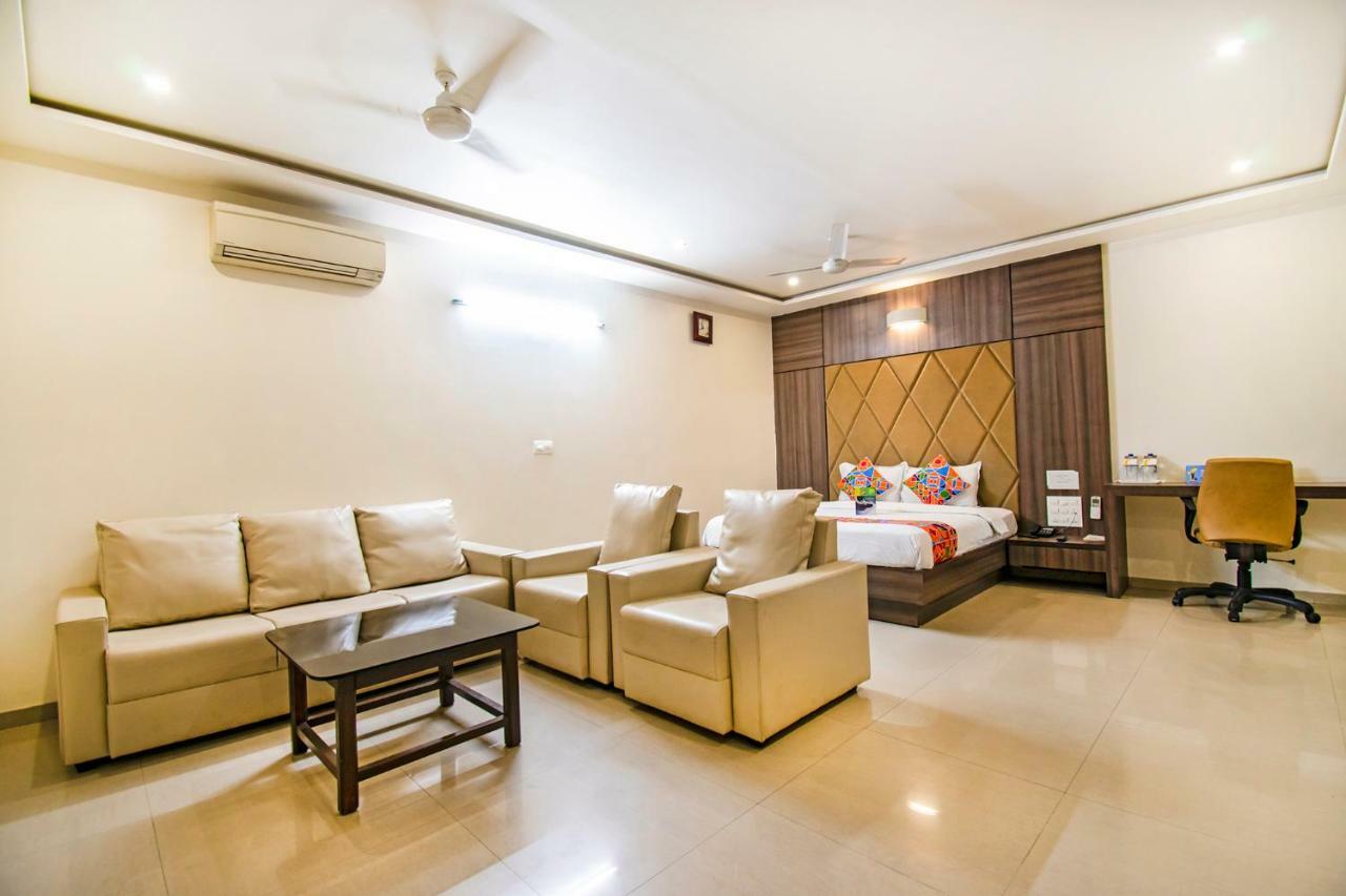 Hotel Kamran Palace